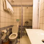 Oasis Hotel 2*