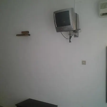 Oasis Hotel 2*