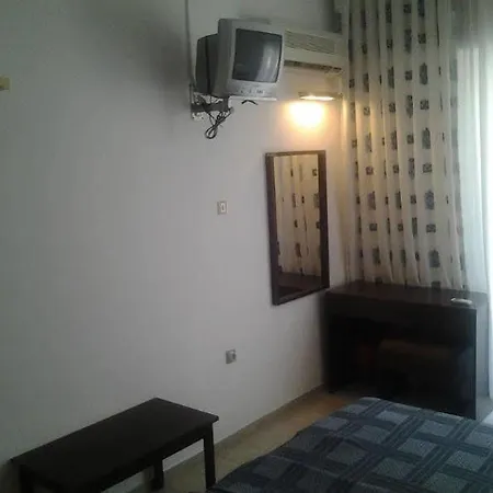 Oasis 2* Masouri